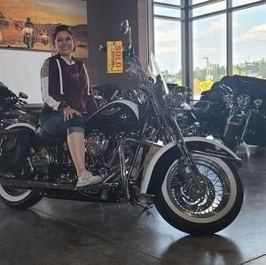 Meet your Posher, Ashley